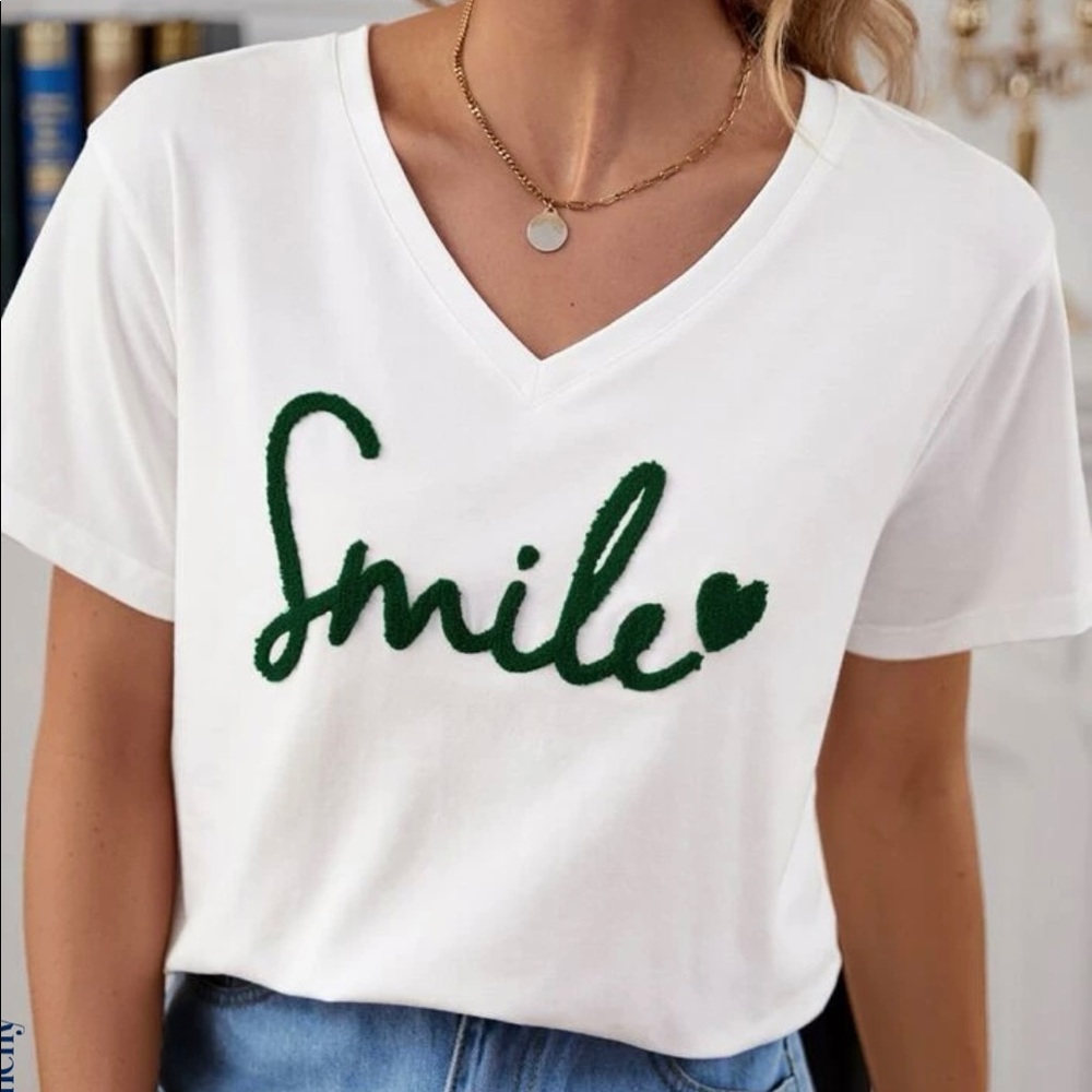 New White and green smile v-neck Tshirt